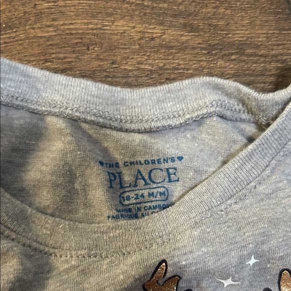 The Children's Place Red and Gray Holiday Long Sleeve Tees 18-24m - Picture 3 of 5